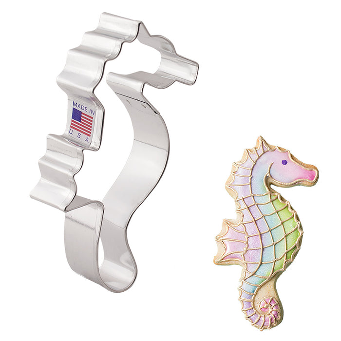 Cookie Cutter Seahorse 5in