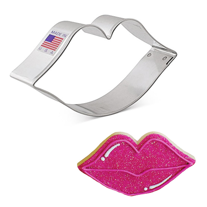 Cookie Cutter Lips 4in