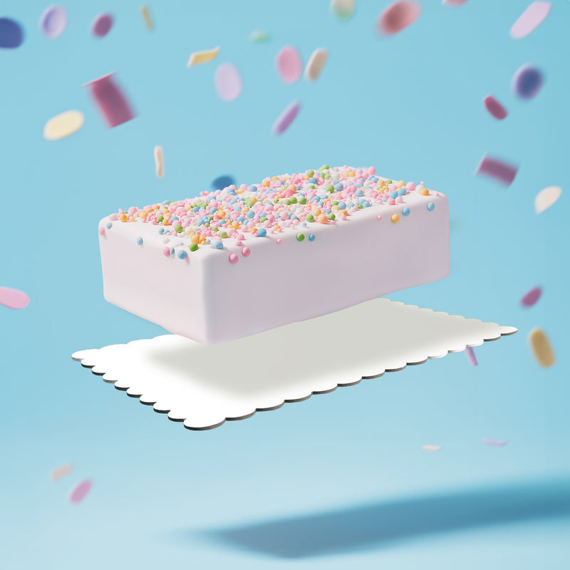 Cardboard Scalloped Rectangle 10" x 14"