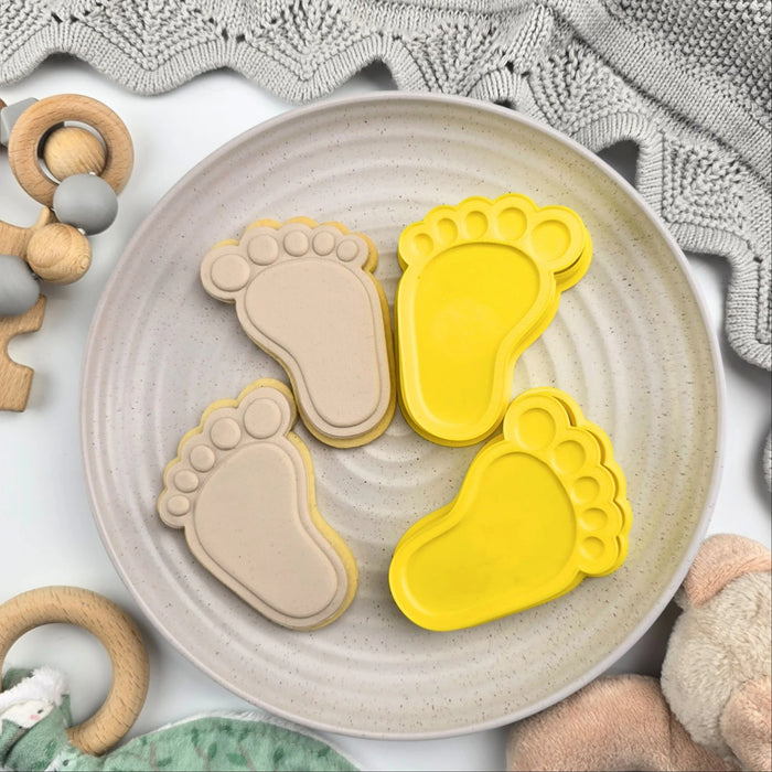 Stamp Debosser With Cutter Baby Feet Set