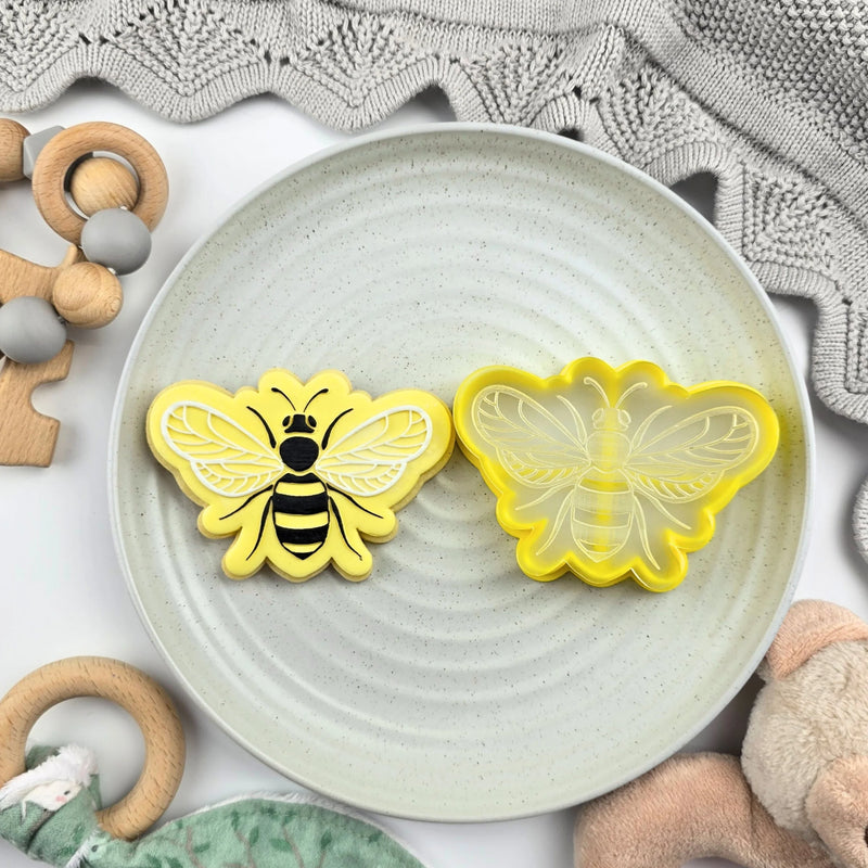 Stamp Debosser With Cutter Bee