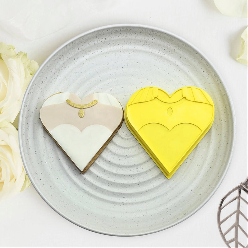 Embosser With Cutter Groom & Bride Heart
