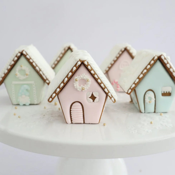 Cookie Cutter 'Miss Biscuit" Mini Gingerbread Cottage