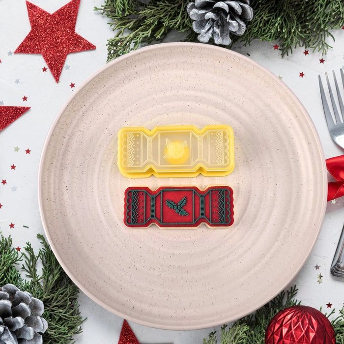 Stamp Debosser With Cutter Christmas Cracker Mini