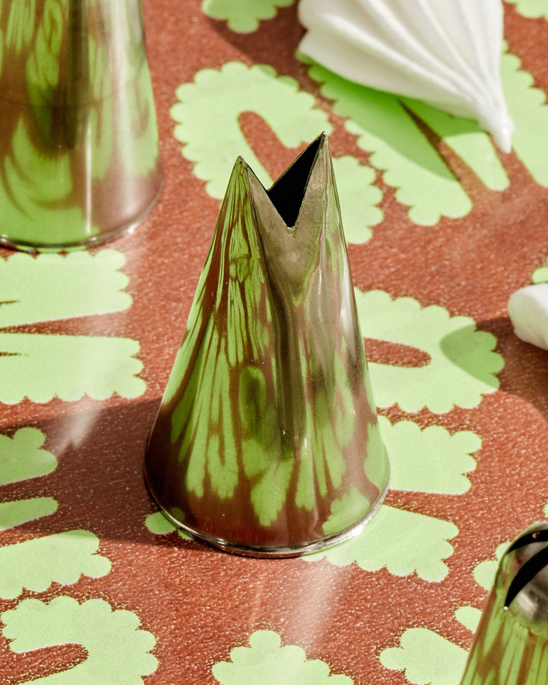 Colour Mill Piping Tip Leaf #353