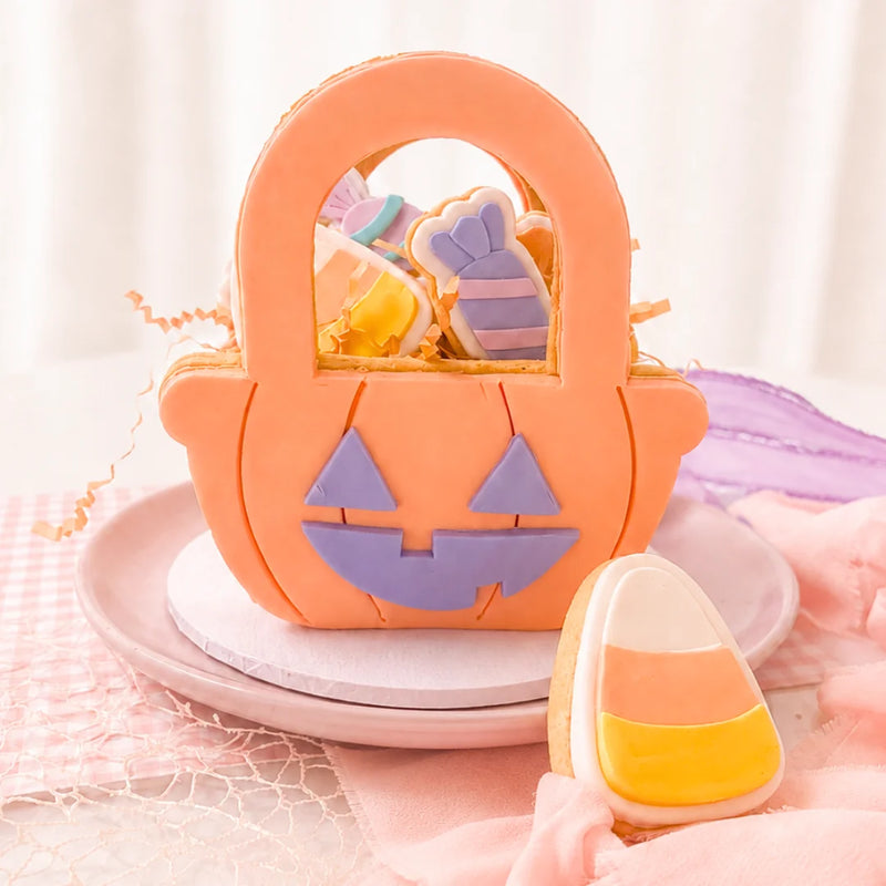 Cookie Cutter 'Sweet P' Halloween Basket