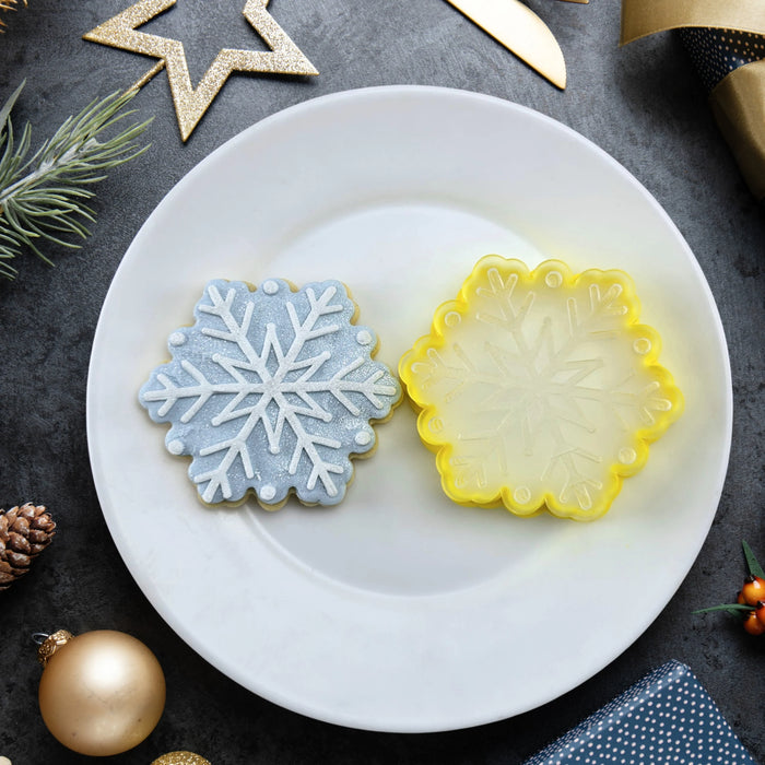 Stamp Debosser With Cutter Snowflake