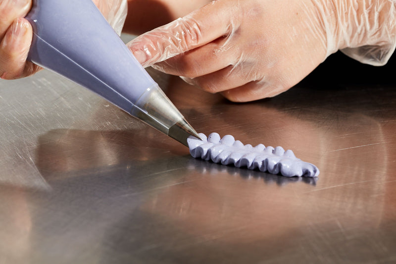 Colour Mill Piping Tip Leaf #353