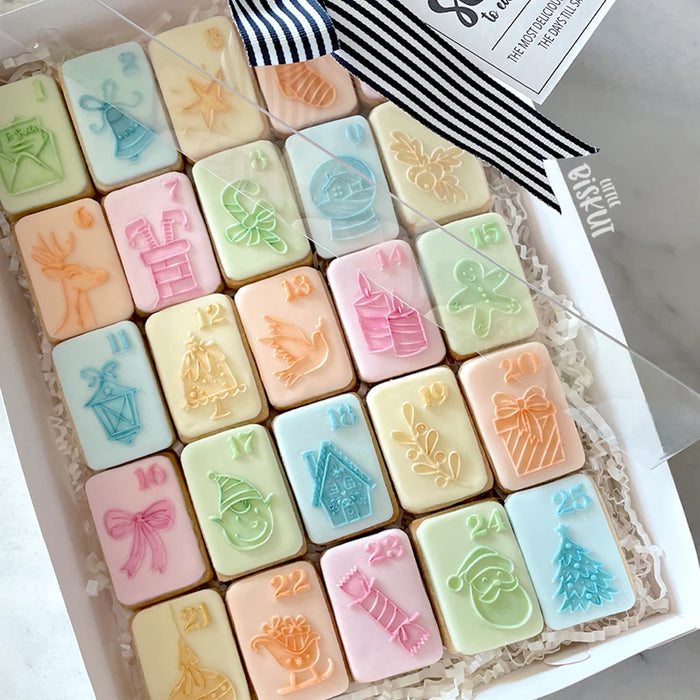 Stamp Debosser With Cutter 'Little Biscut" Holly  Jolly Advent Calender