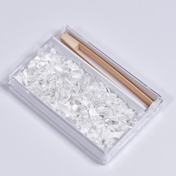 Silver Leaf 20mm Flakes Case