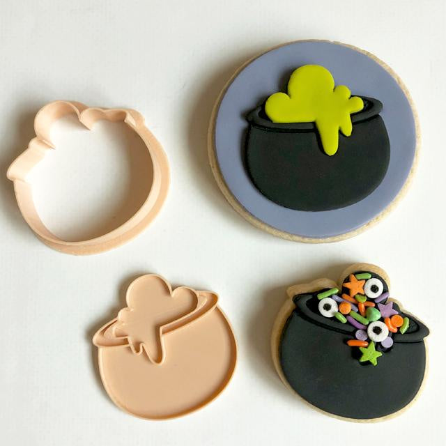 Stamp Embosser With Cutter 'Little Biskut' Cauldron