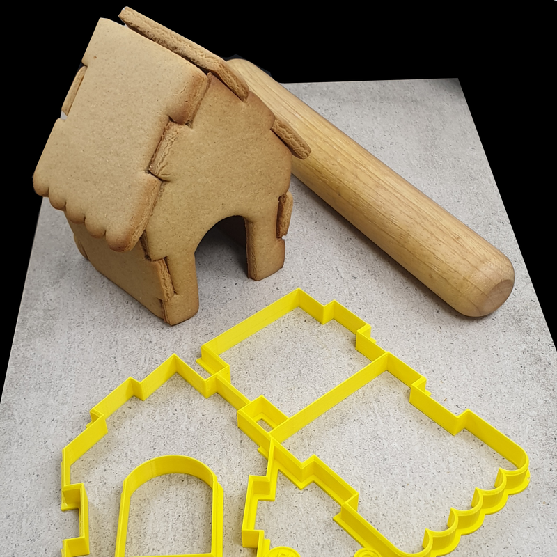 Cookie Cutter Interlocking Gingerbread House *Clearance*