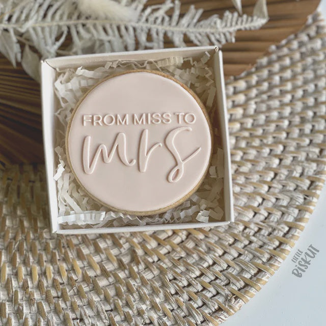 Debosser Plate 'Little Biskut' Miss To Mrs