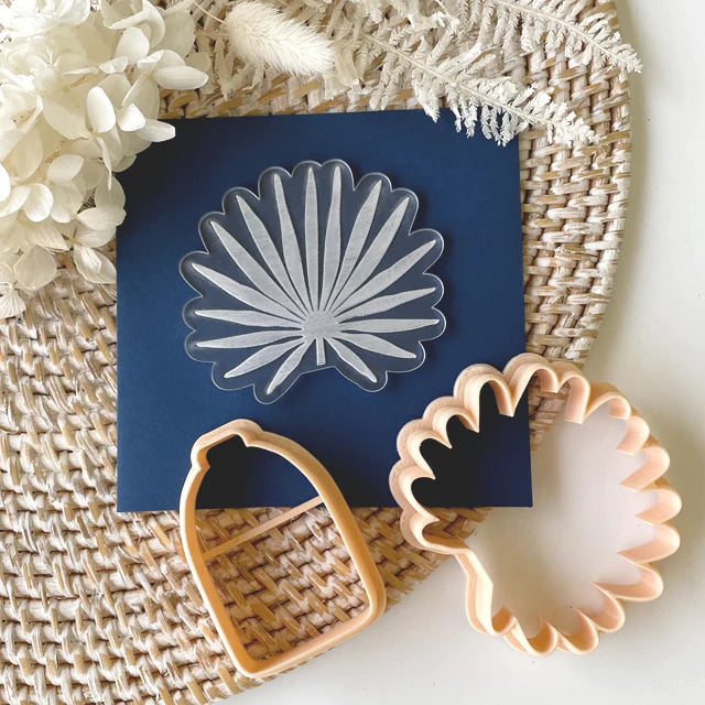 Stamp Debosser With Cutter 'Little Biskut' Palm Vase