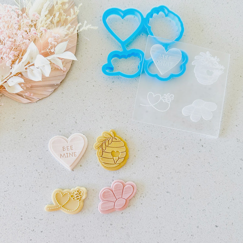 Debosser Plate With Cutter Mini Bee Mine