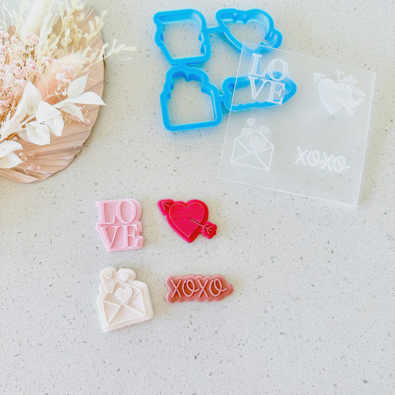 Debosser Plate With Cutter Mini Love