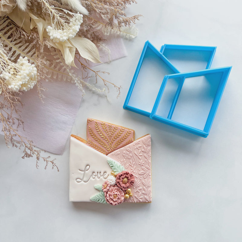 Cutter Set 'Sera Sera' New York *Clearance*