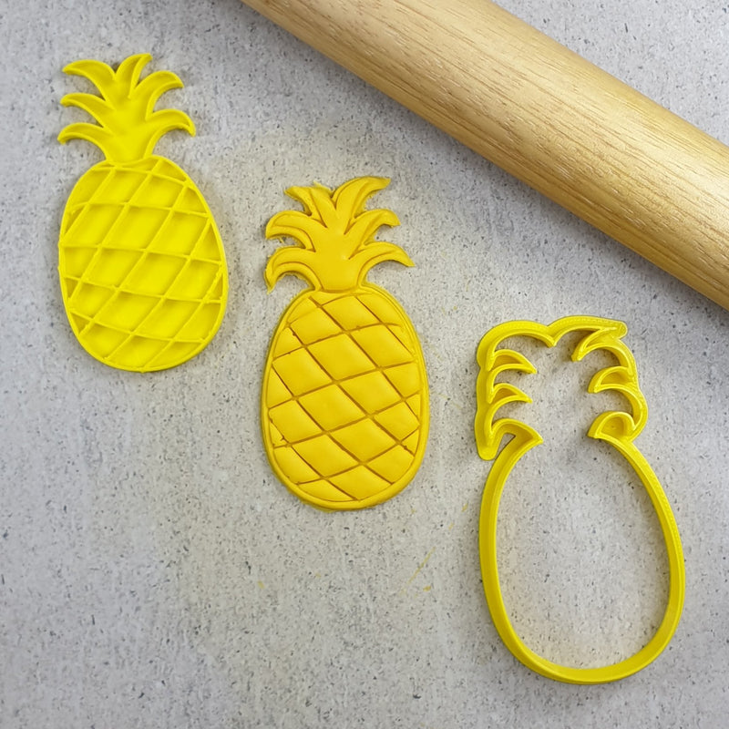 Stamp Embosser With Cutter Pineapple